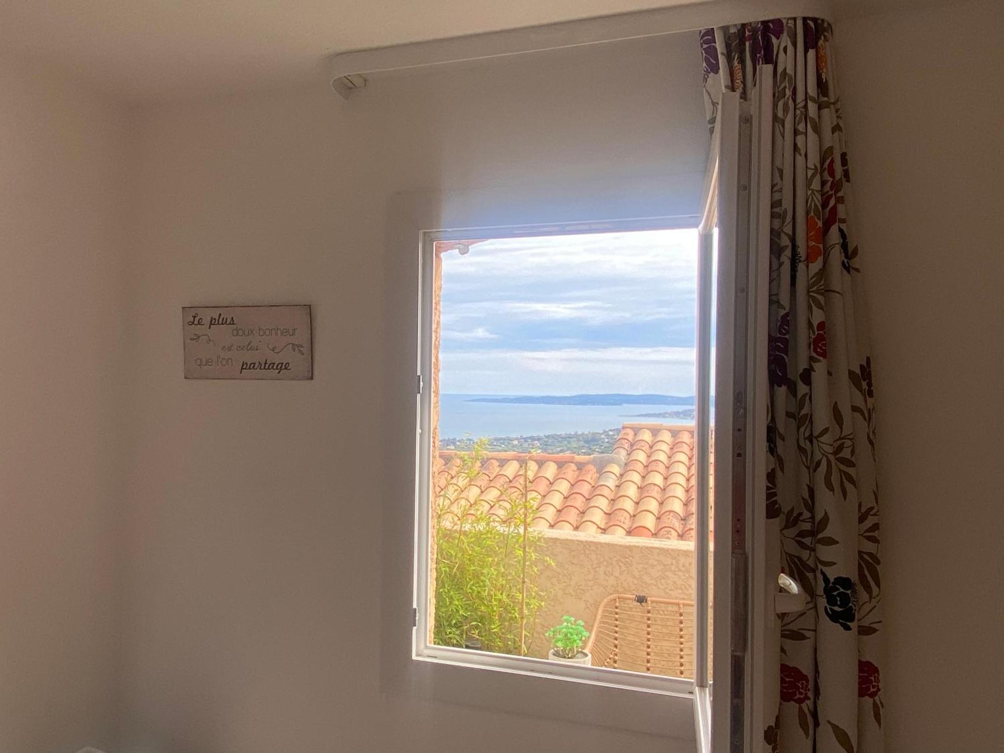 Tres Bel Appartement T3 Avec Splendide Vue Mer Les Issambres Exterior photo